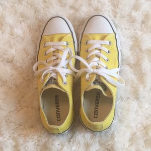 Converse Sneakers. Yellow sz 37.5
